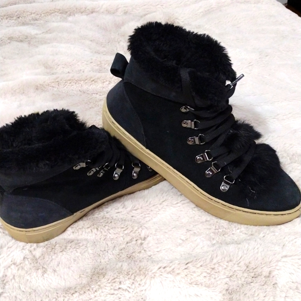 cougar waterproof ankle boots w faux fur size 9